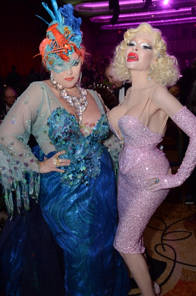 Amanda Lepore & guest Photo