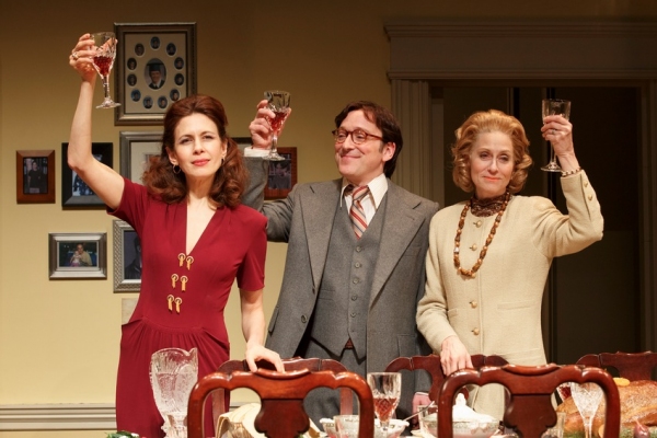 Photo Flash: First Look at Jessica Hecht, Judith Light, Jeremy Shamos and More in THE ASSEMBLED PARTIES Image