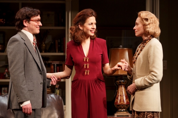 Photo Flash: First Look at Jessica Hecht, Judith Light, Jeremy Shamos and More in THE ASSEMBLED PARTIES Image
