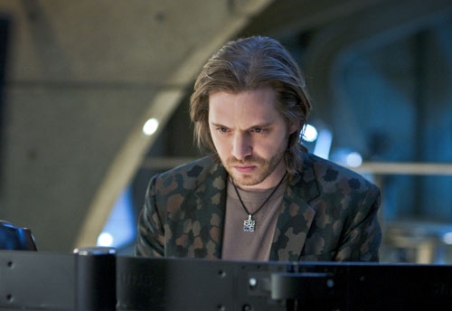 Photo Flash: First Look - This Week's All New NIKITA Image
