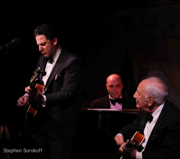 Photo Coverage: John Pizzarelli Quartet Plays Cafe Carlyle! Image