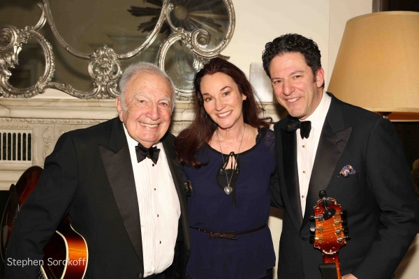 Photo Coverage: John Pizzarelli Quartet Plays Cafe Carlyle! Image