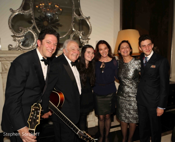Photo Coverage: John Pizzarelli Quartet Plays Cafe Carlyle! Image