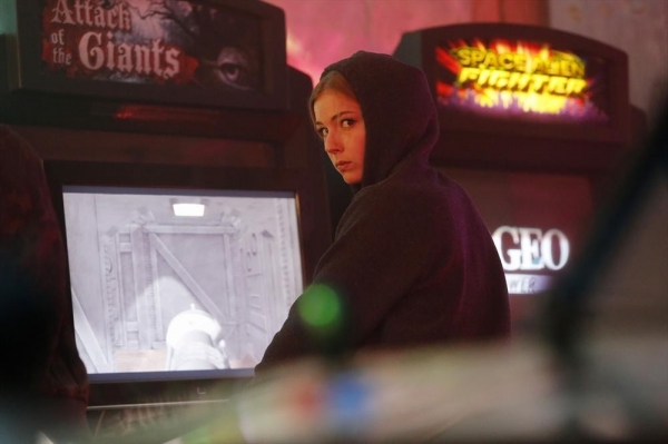 Photo Flash: REVENGE's 'Identity,' Airing 4/28 Image