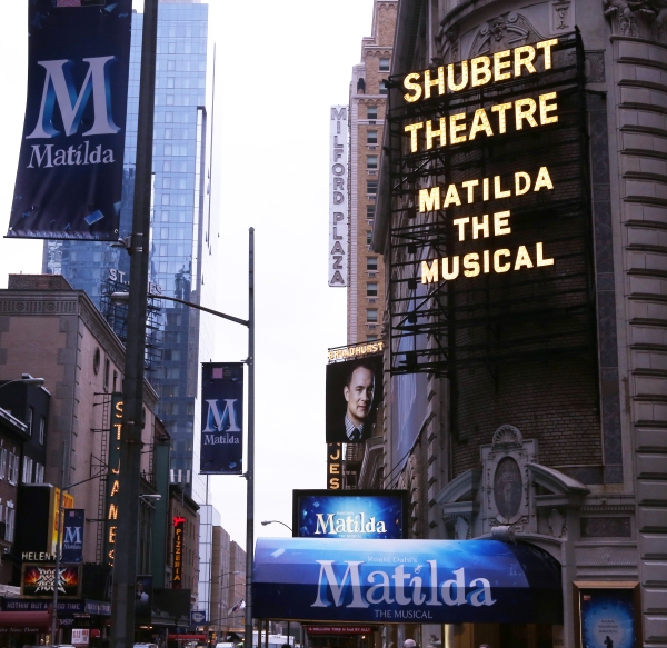 Photo Coverage: MATILDA's Starry Red Carpet Arrivals at Opening Night! Image