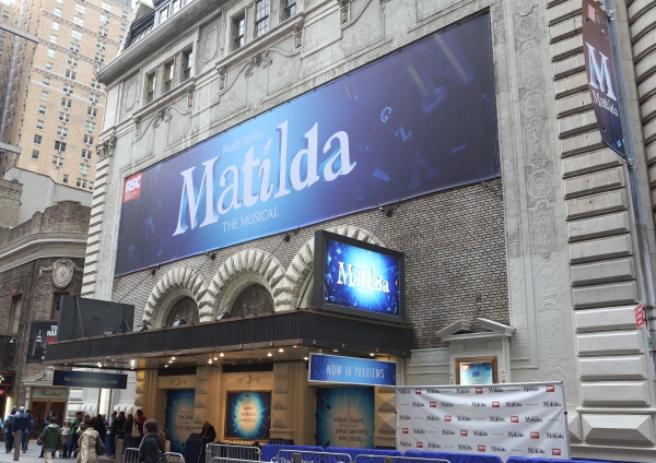 Photo Coverage: MATILDA's Starry Red Carpet Arrivals at Opening Night! Image