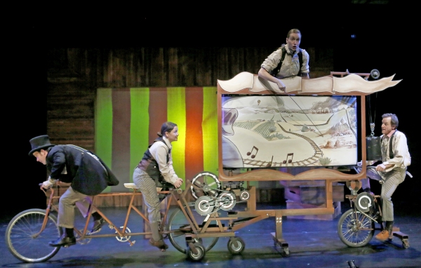 Photo Flash: First Look at Chicago Children's Theatre's THE ELEPHANT AND THE WHALE Image