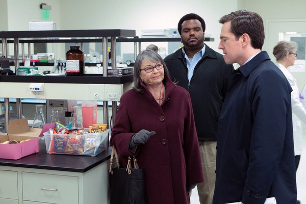 Photo Flash: THE OFFICE's 'Paper Plane,' Airing 4/25 Image