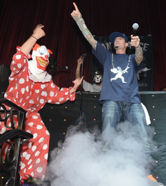 Photo Flash: Rapper Vanilla Ice Appears at Las Vegas' LAX Nightclub 
