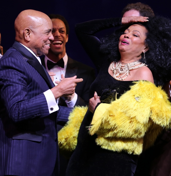 Photo Coverage: Music Legends Join MOTOWN THE MUSICAL for Opening Night Curtain Call! Image