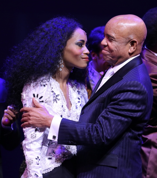 Photo Coverage: Music Legends Join MOTOWN THE MUSICAL for Opening Night Curtain Call! 