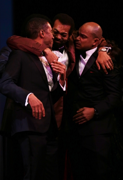Photo Coverage: Music Legends Join MOTOWN THE MUSICAL for Opening Night Curtain Call! Image