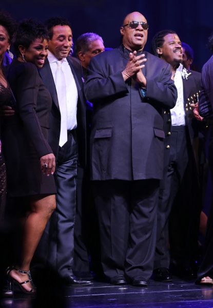 Photo Coverage: Music Legends Join MOTOWN THE MUSICAL for Opening Night Curtain Call! Image
