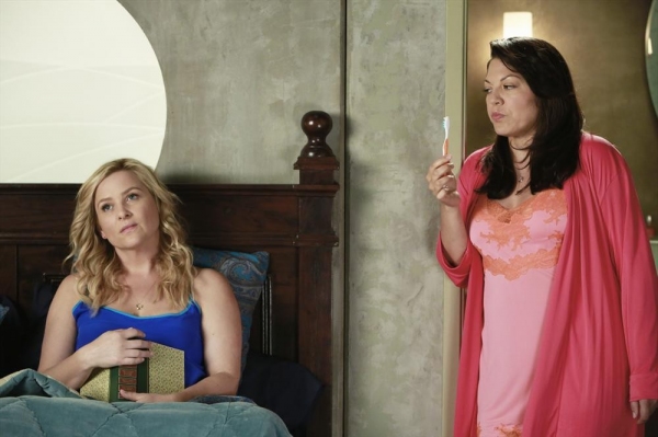 Photo Flash: GREY'S ANATOMY's 'Do You Believe in Magic,' Airing 5/2 Image