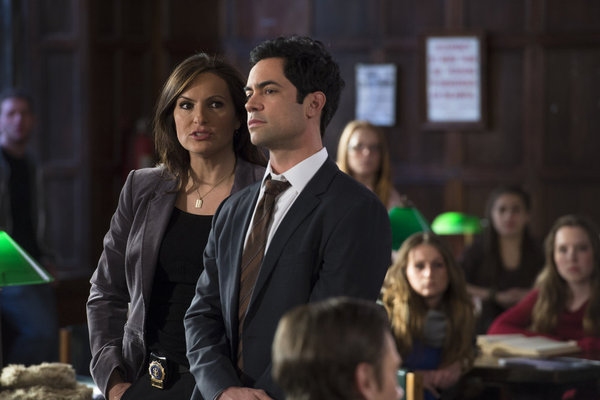 Photo Flash: LAW & ORDER: SVU's 'Girl Dishonored,' Airing 4/24 Image