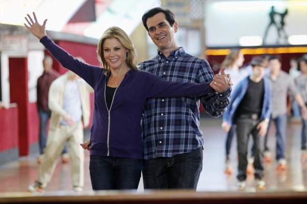 Photo Flash: MODERN FAMILY's 'My Hero,' Airing 5/8 Image