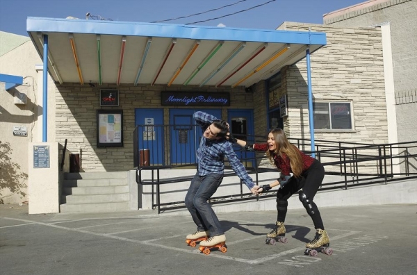 Photo Flash: MODERN FAMILY's 'My Hero,' Airing 5/8 Image