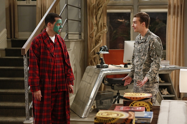 Photo Flash: TWO AND A HALF MEN's Season 10 Finale, Airing 5/9 Image