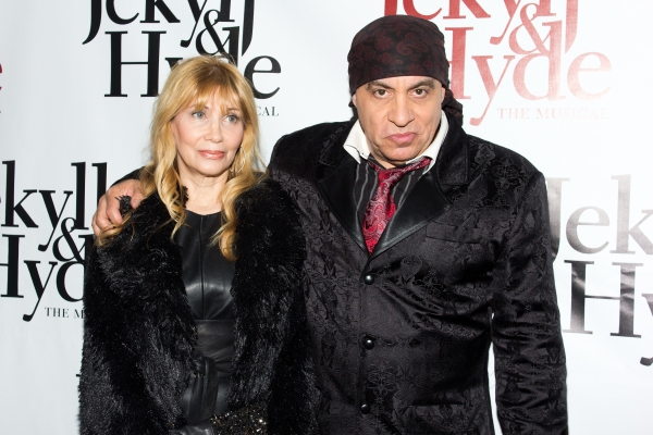 Photo Coverage: JEKYLL & HYDE Back on Broadway - Opening Night Red Carpet Image