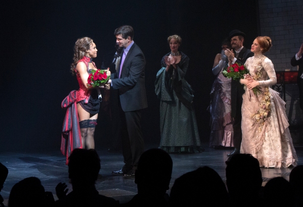 Deborah Cox, Teal Wicks,  and the cast of Jekyll & Hyde Photo