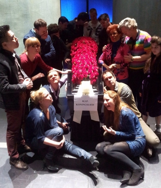Photo Flash: Saturday Intermission Pics, April 20 - BOOK OF MORMON, JERSEY BOYS and More Send Love to Boston! Image