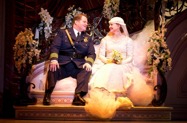 Photo Flash: New Shots of Jessie Mueller & More in NICE WORK Image