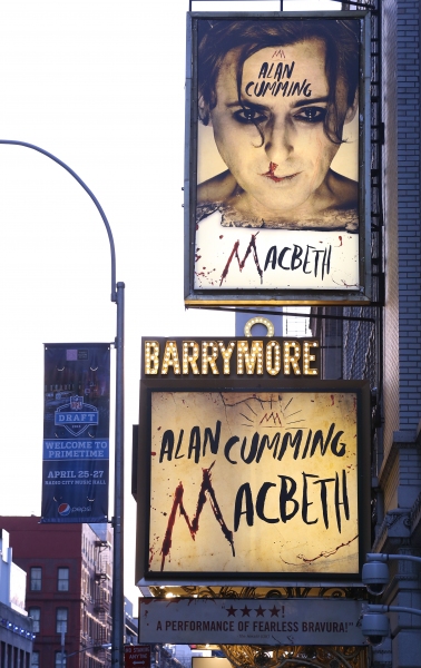 Photo Coverage: Opening Night Curtain Call for MACBETH Starring Alan Cumming!  Image