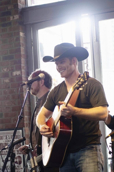 Photo Flash: NASHVILLE's 'Take These Chains from My Heart,' Airing 5/1 Image