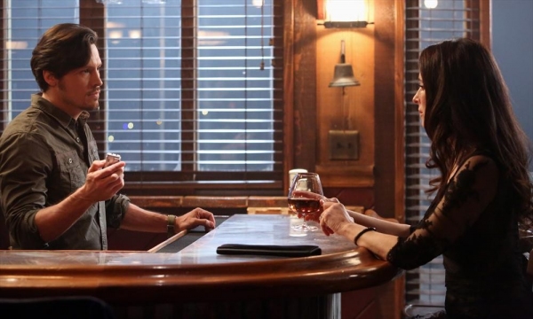 Photo Flash: REVENGE's 'Engagement,' Airing 5/5 Image