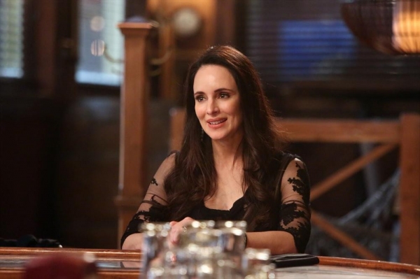 Photo Flash: REVENGE's 'Engagement,' Airing 5/5 Image