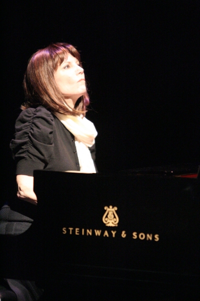 Photo Flash: First Look at Mona Golabek in THE PIANIST OF WILLESDEN LANE Chicago Premiere Image