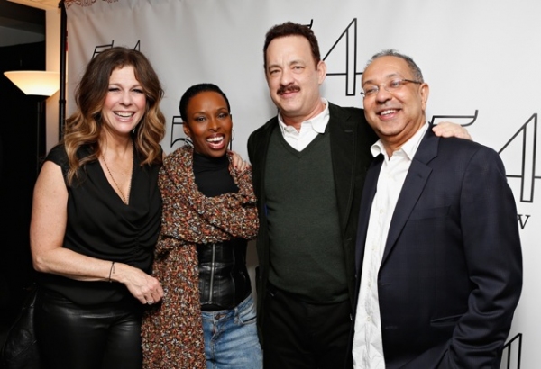 Photo Flash: Kristin Chenoweth, Robert De Niro, Tom Hanks and More Visit Rita Wilson at 54 Below  Image
