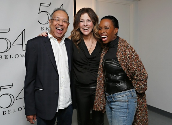 Photo Flash: Kristin Chenoweth, Robert De Niro, Tom Hanks and More Visit Rita Wilson at 54 Below  Image