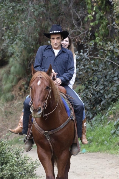 Photo Flash: THE MIDDLE's 'Hallelujah Hoedown,' Airing 5/8 Image