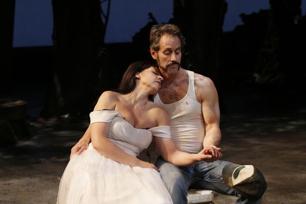 Photo Flash: First Look at Seattle Shakespeare's THE TAMING OF THE SHREW Image