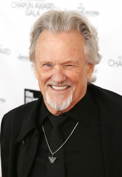 Photo Coverage: The Stars Arrive for the 40th Annual Chaplin Awards, Honoring Barbra Streisand Image