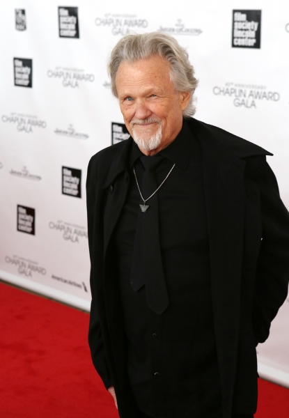 Photo Coverage: The Stars Arrive for the 40th Annual Chaplin Awards, Honoring Barbra Streisand Image