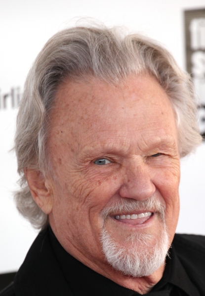 Photo Coverage: The Stars Arrive for the 40th Annual Chaplin Awards, Honoring Barbra Streisand Image
