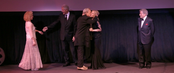 Amy Irving, Bill Clinton, Kris Kristofferson , Barbra Streisand, Tony Bennett Photo