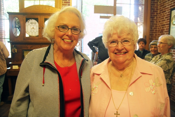 Photo Flash: Sierra Rep Honors Women of Mother Lode at CHURCH BASEMENT LADIES Opening Night Image