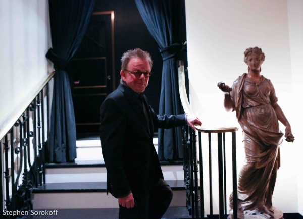Photo Coverage: Paul Williams Opens at Cafe Carlyle Image