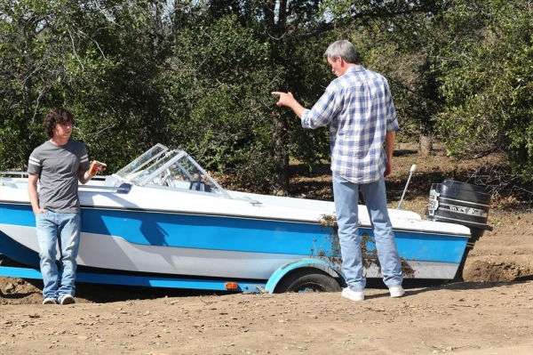 Photo Flash: THE MIDDLE's 'The Ditch,' Airing 5/15 Image