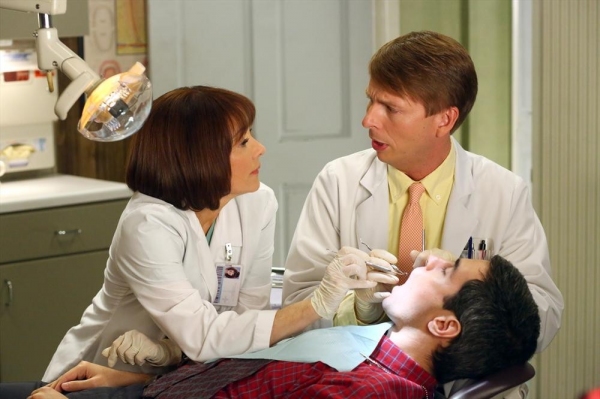 Photo Flash: THE MIDDLE's 'The Ditch,' Airing 5/15 Image