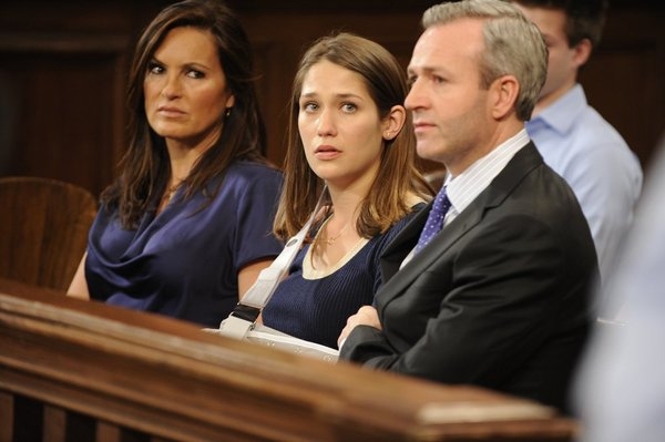 Photo Flash: LAW & ORDER: SVU's 'Traumatic Wound,' Airing 5/1 Image