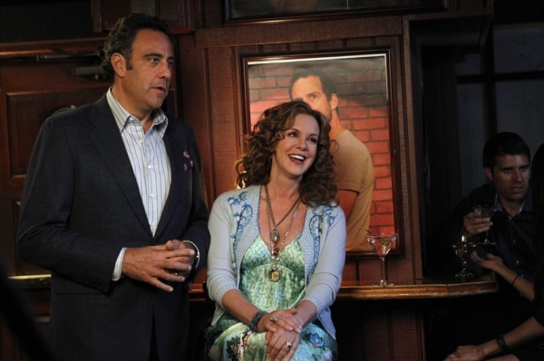 Photo Flash: HOW TO LIVE WITH YOUR PARENTS' Episode 'How To Stand On Your Own Two Feet,' 5/15 Image