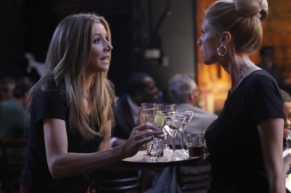 Photo Flash: HOW TO LIVE WITH YOUR PARENTS' Episode 'How To Stand On Your Own Two Feet,' 5/15 Image