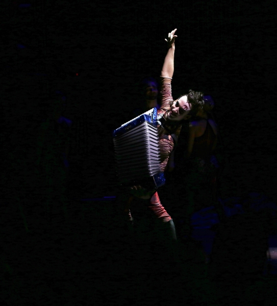 Photo Coverage: Spread a Little Sunshine with PIPPIN's Magical Opening Night Curtain Call!  Image