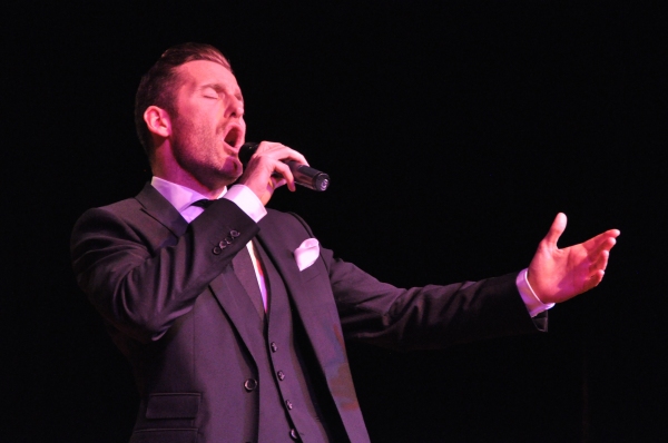 Photo Coverage: Paul Byrom Plays the Landmark Theatre Image