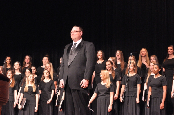 Photo Coverage: Tenor Anthony Kearns Plays Benefit Concert for OASIS Image