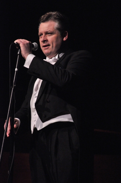 Photo Coverage: Tenor Anthony Kearns Plays Benefit Concert for OASIS Image